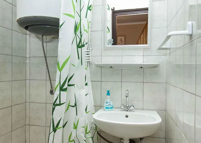 In 18368 Balatonfenyves